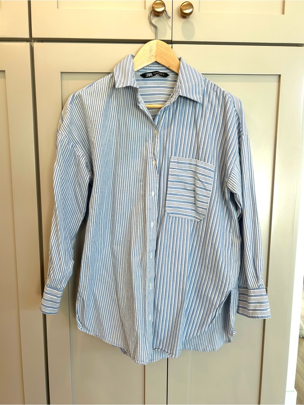 Zara Blue and White Striped Button-Up Shirt